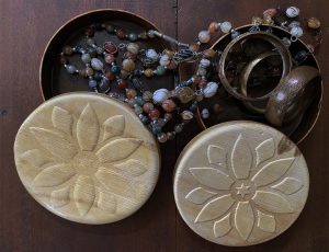 Handmade Areca Leaf Jewelry Holders